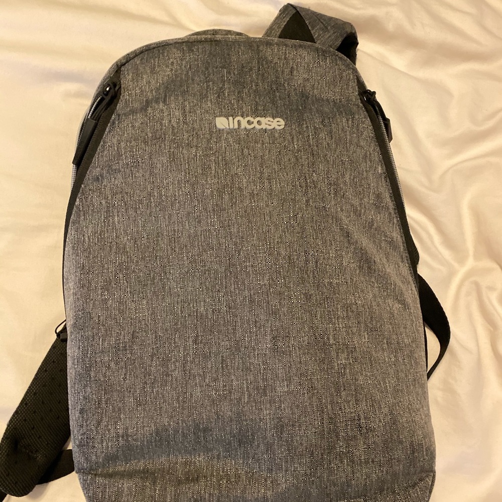 Incase 13 inch MacBook Pro Bag